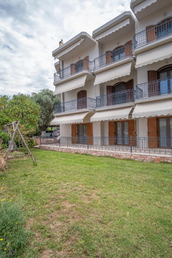 Coral Apartments Parga Exterior photo